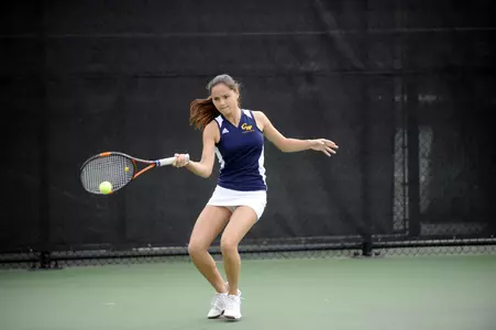 Sophomore Zoe Krohn's matches both went into tie-braker sets against Penn.