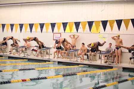 Freshman Sydney Saunders was the anchor leg in the GW record-breaking women's 400-yard relay on Saturday.