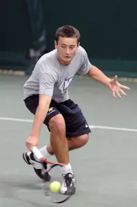 At No.1 singles, Yan Levinski defeated his Richmond opponent in straight sets.