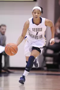 Chakecia Miller scored 14 points against La Salle.