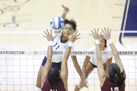 Freshman Aaliya Davidson