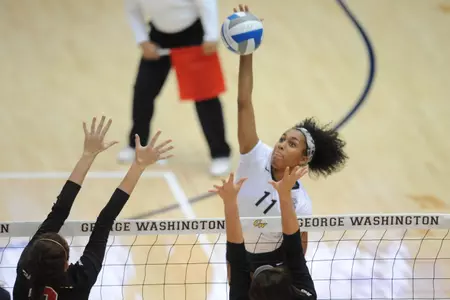 Sophomore Aaliya Davidson posted her first career double-double with 13 kills and 10 digs in GW's 3-0 win at Davidson on Sunday.