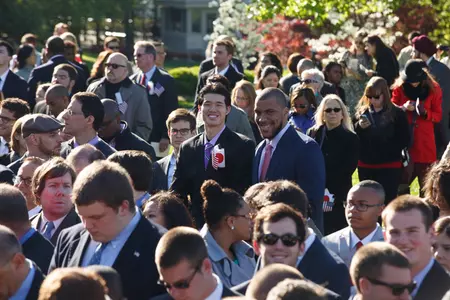 Teammates Yuta Watanabe and Kevin Larsen used their height to their advantage to witness the arrival of Japanese Prime Minister Shinzo Abe to the White House on Tuesday.