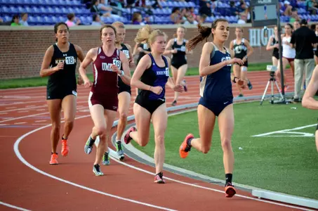 Miranda DiBiasio earned All-Conference honors in the 5,000-meter run on Sunday.