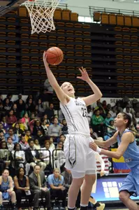 Kelli Prange had eight points and a clutch block in the closing seconds at Dayton on Sunday.