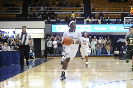 Senior Aaliyah Brown