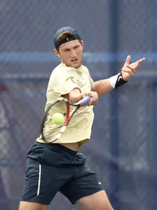 Chris Reynolds leads GW with 20 singles victories