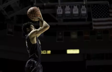 Men's Basketball Action Shot