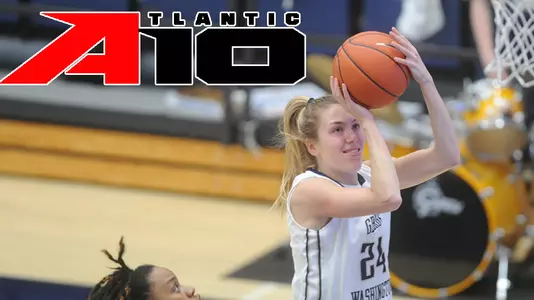 Women's Basketball Action Shot