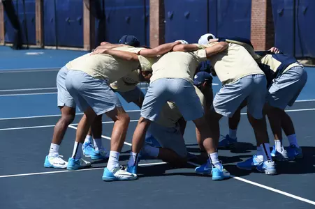 Men's Tennis Huddle