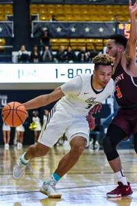 Jair Bolden scored 21 points on 8-of-13 shooting