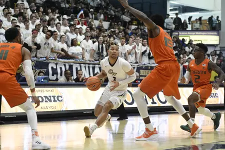 Jair Bolden had a team-high 13 points