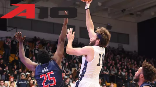 Steeves was efficient in totaling 42 points in a pair of wins, connecting on 17-of-26 shots (.654)