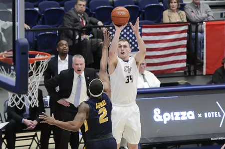 Tyler Cavanaugh scored 29 points