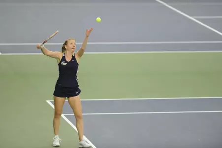 <i>Marie-Louise Decamps</i>