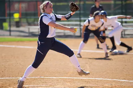 <i>Sarah Costlow</i>