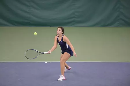 <i>Melis Bayraktaroglu</i>