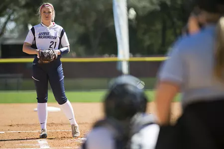 <i>Sarah Costlow</i>