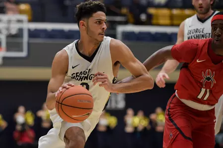 Justin Mazzulla had 10 assists vs. Richmond on Wednesday