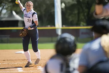 Sarah Costlow and the Colonials improved to 5-2 with Friday's sweep.