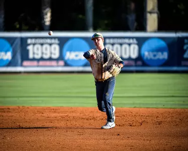Robbie Metz's two-run home run broke a 2-2- tie in the fifth inning and GW held off La Salle down the stretch in Saturday's 5-4 win.