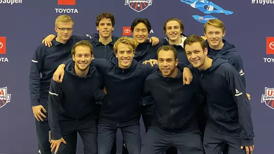 GW Swimming & Diving