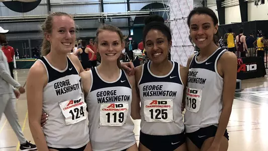 Women's 4x800