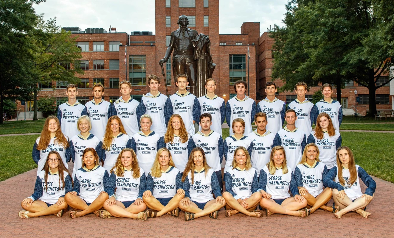 2019-20 Sailing Team Photo
