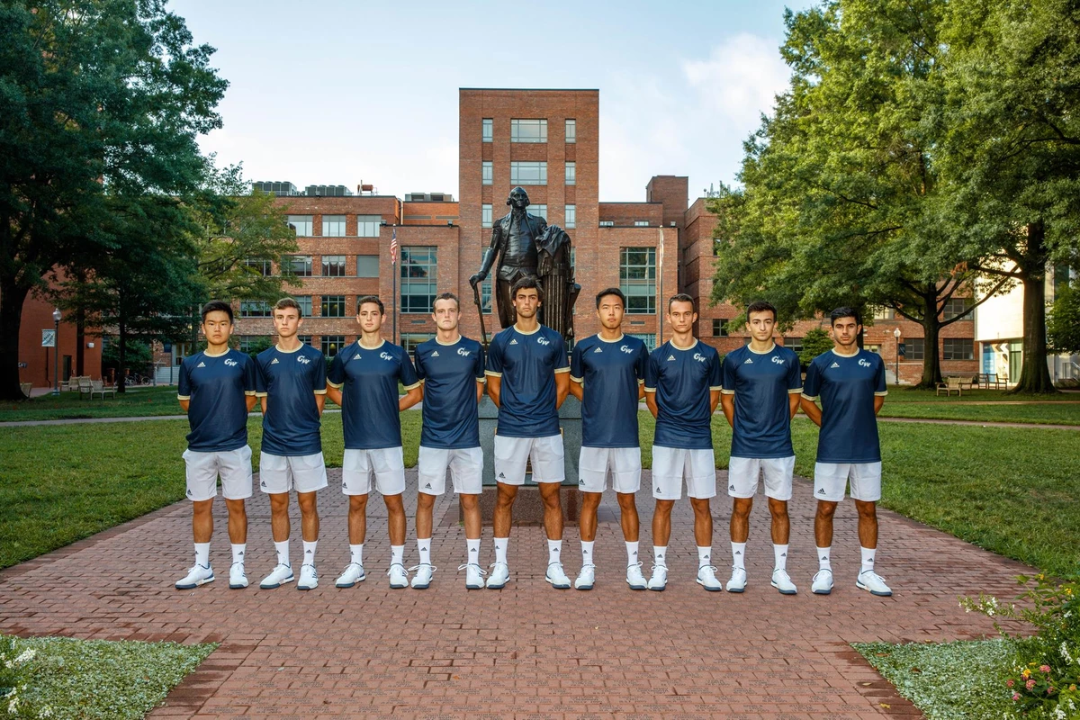 Men's Tennis Team Photo