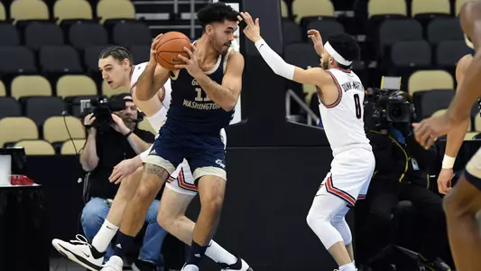 Arnaldo Toro in the paint at Duquesne