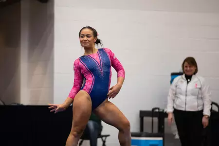 Rachel Kaplan competes on floor.