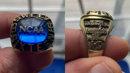 1993 GW Men's Basketball Sweet 16 Ring