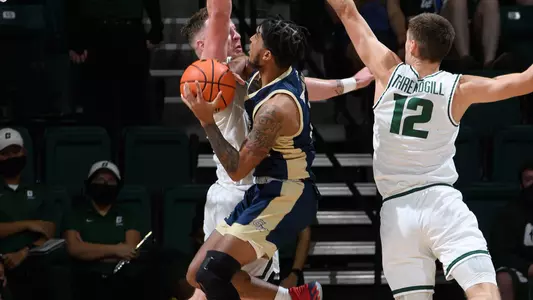 Brayon Freeman goes up or a layup at Charlotte