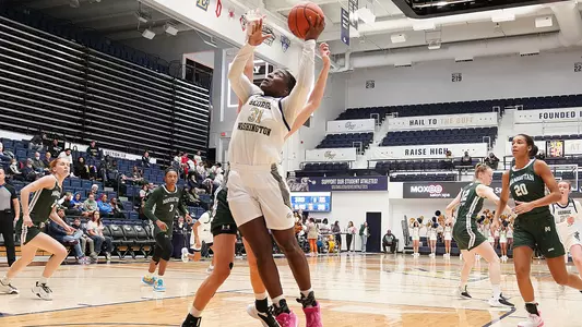 Mayowa Taiwo dominates down low against Manhattan