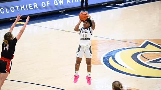Kyara Frames scores against Davidson