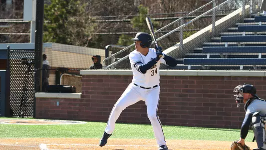 Derek Ripp bats in 2022