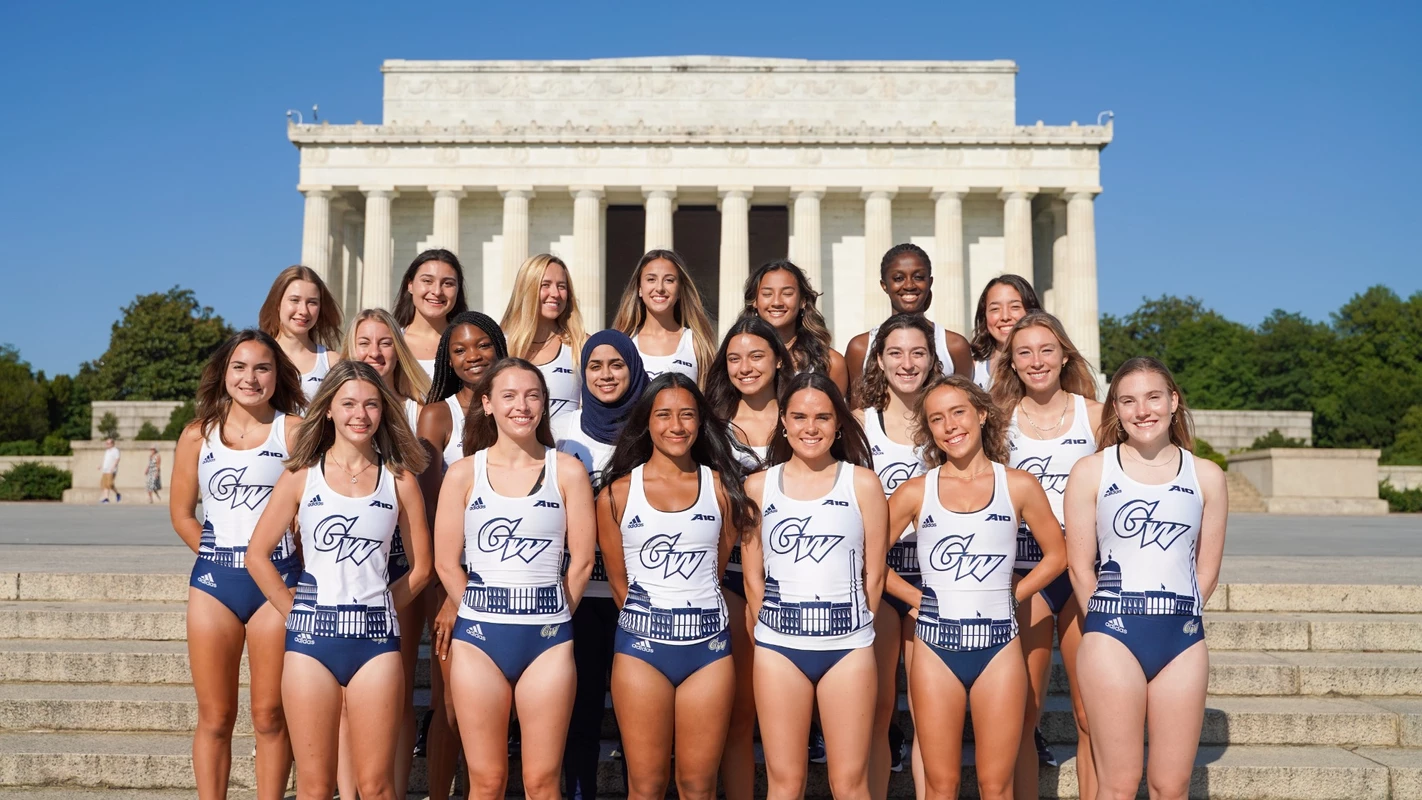 2022-23 Women's Cross Country/Track Team Photo