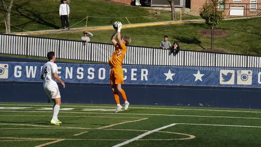 Tom Macauley making an aerial save