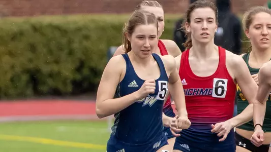 Sarah Mitchell races at the Fred Harvey Invite
