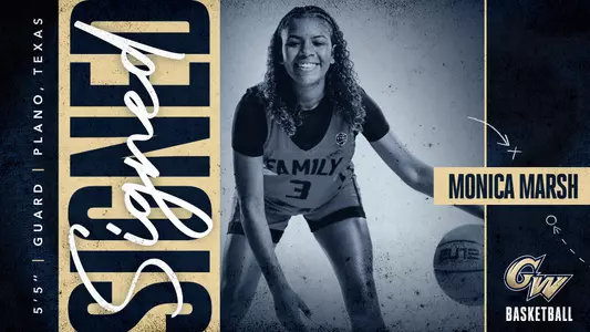 Monica Marsh signs with women's basketball