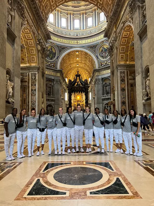 GW WBB in Vatican City