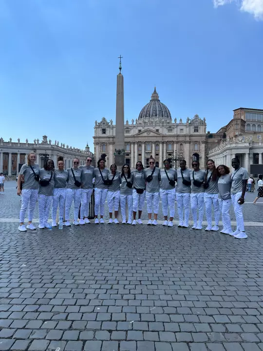GW WBB in Vatican City