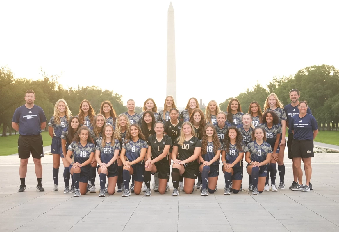 Women's Soccer 2023 Team Picture