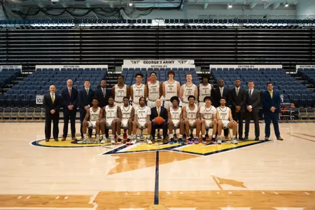 2024-25 Men's Basketball Team Photo