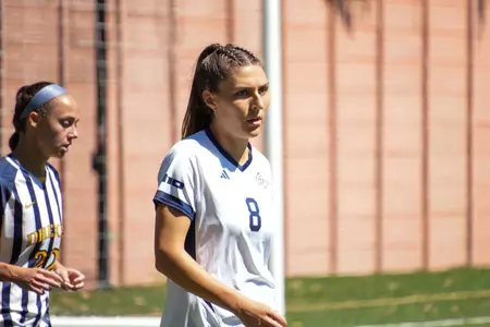 Lauren Prentice looks down the field vs. Drexel