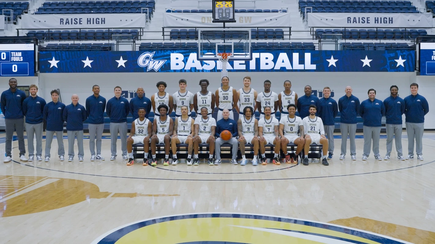 Men's Basketball 2025-26 Team Photo