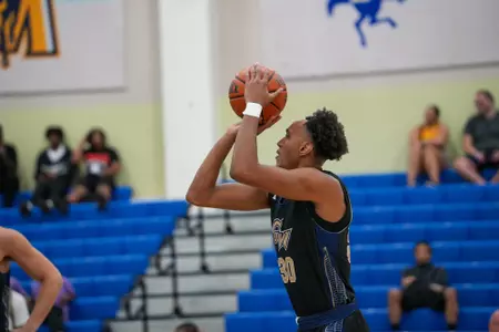 Rafael Castro shoots a free throw vs. Middle Tennessee