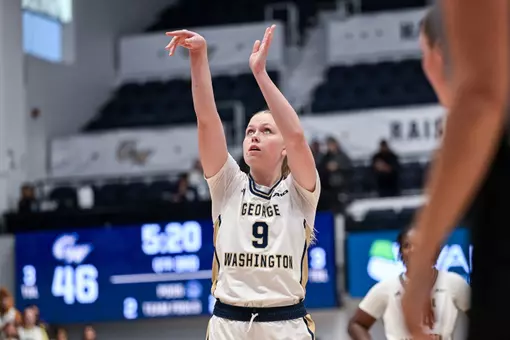 Emma Theodorsson Shoots a Free-Throw vs. American
