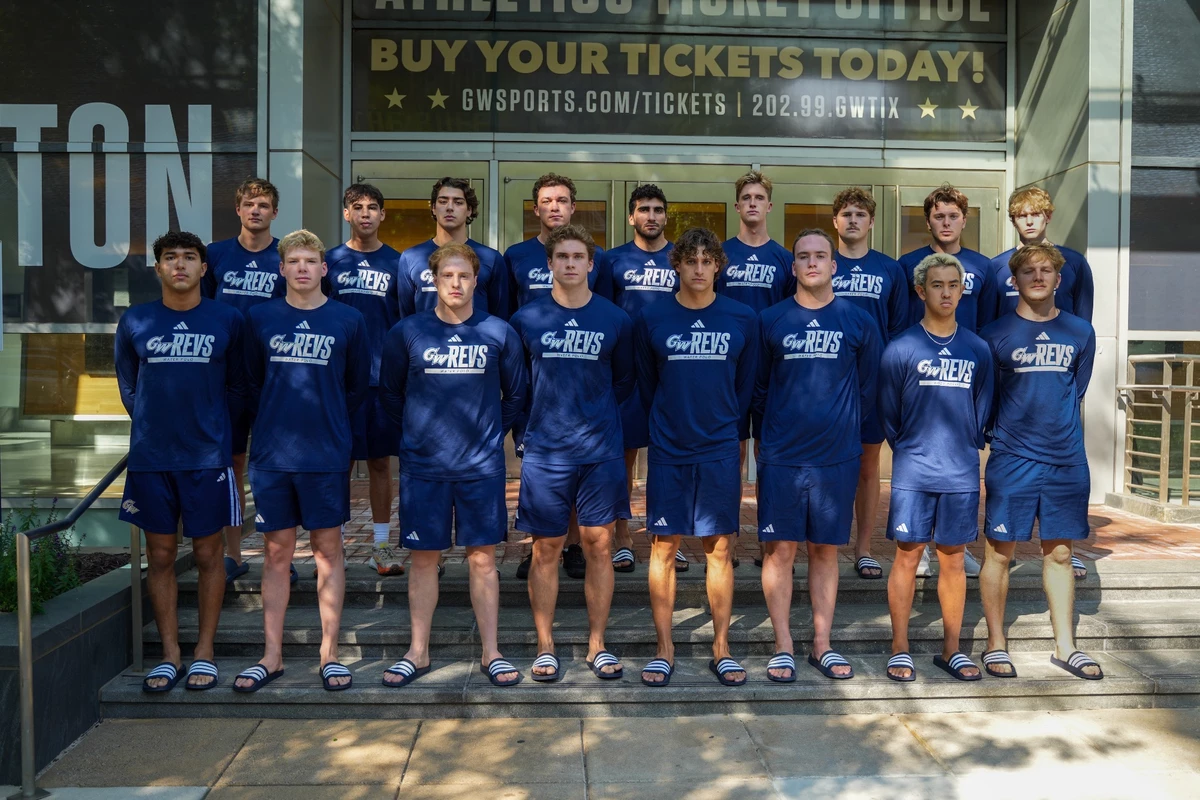 2025 Water Polo Team Picture