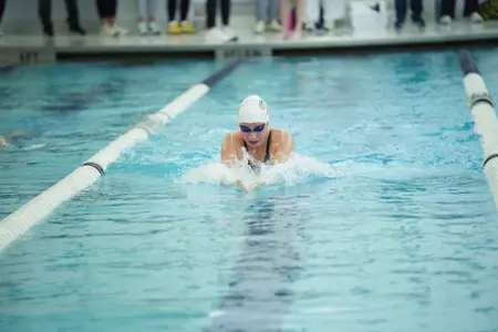 Women's swimming & diving at Smith